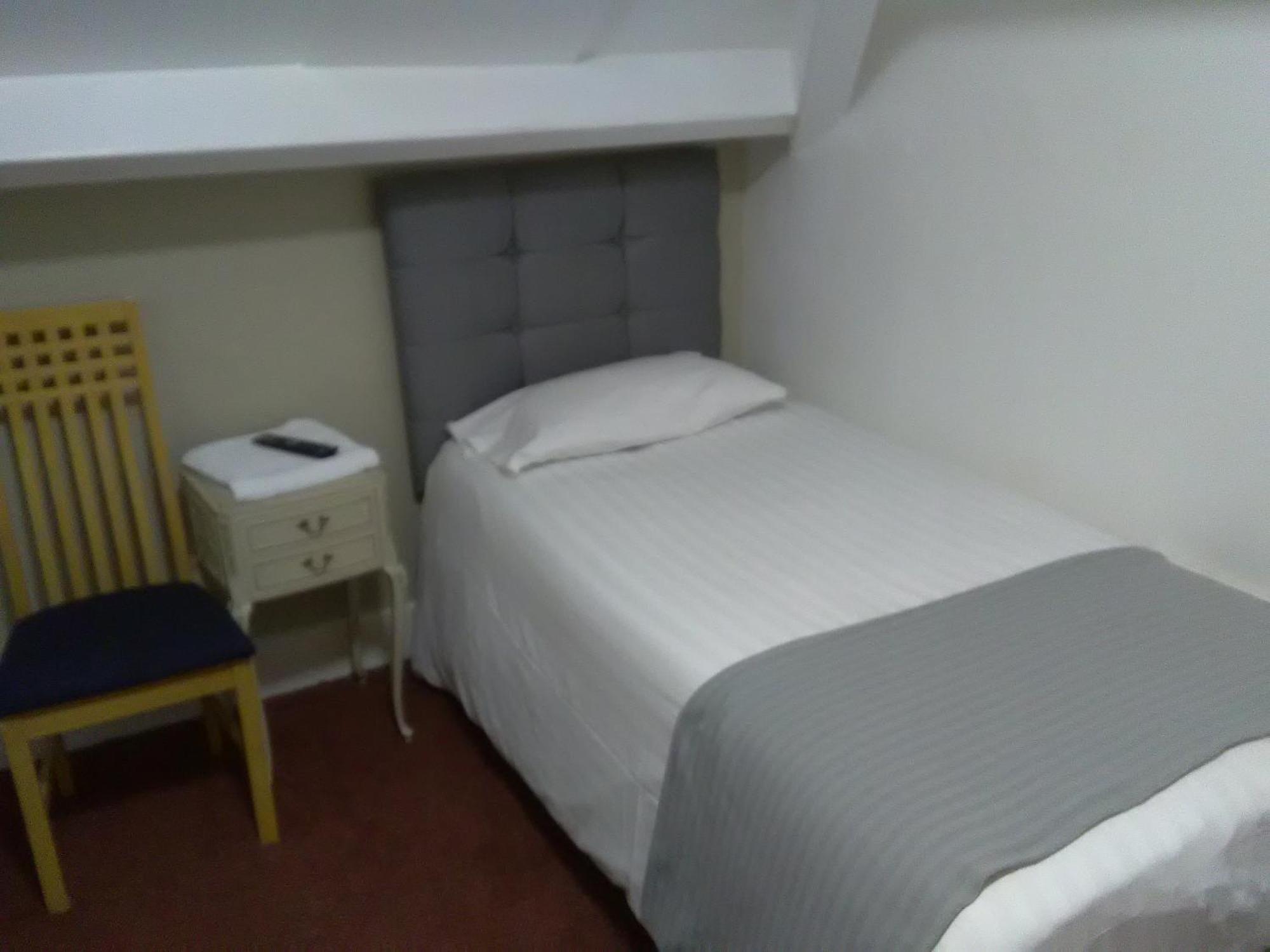 Clifton Hotel Newcastle Szoba fotó